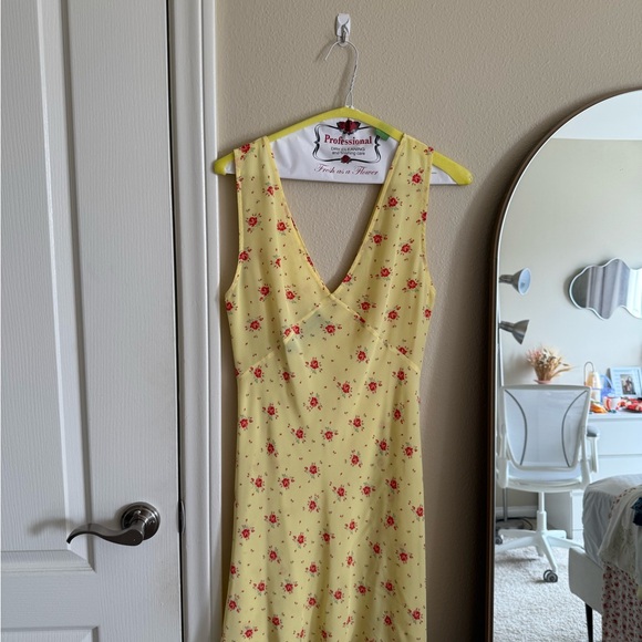 Realisation Isabelli Dress - Picture 2 of 4